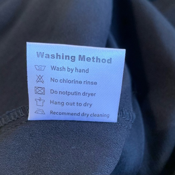 Muxxn Retro Bodycon LBD Dress in Black - Picture 11 of 12